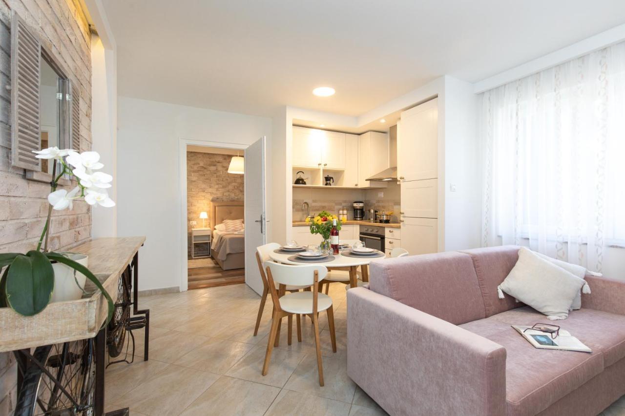 Appartement Ela à Rijeka Extérieur photo