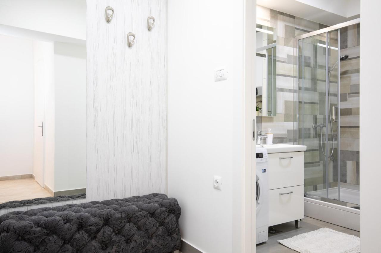 Appartement Ela à Rijeka Extérieur photo