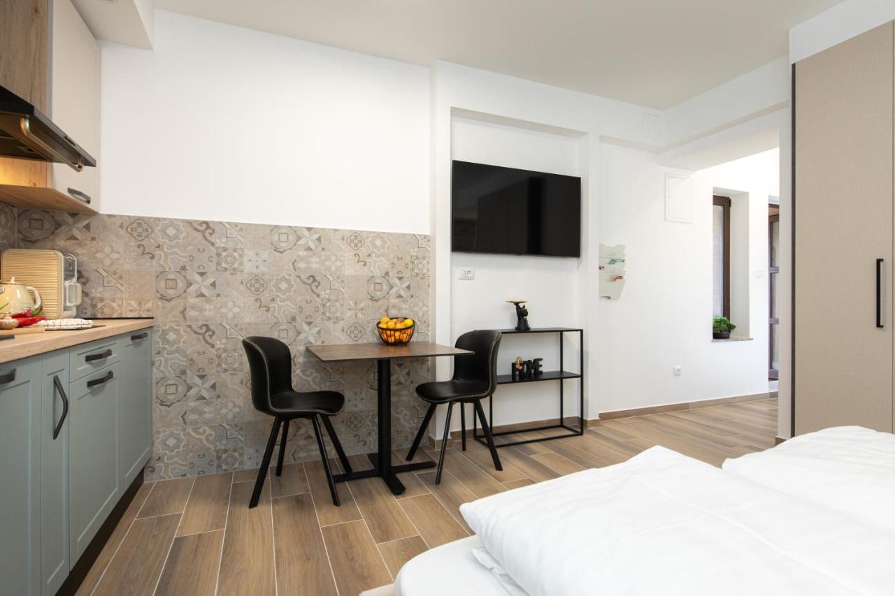 Appartement Ela à Rijeka Extérieur photo
