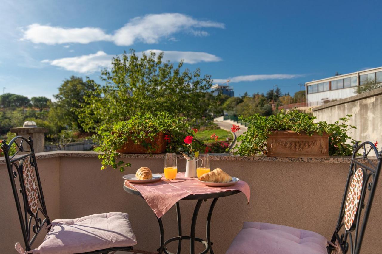 Appartement Ela à Rijeka Extérieur photo